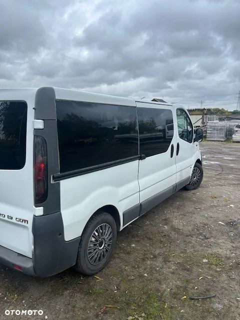 Opel Vivaro - 3
