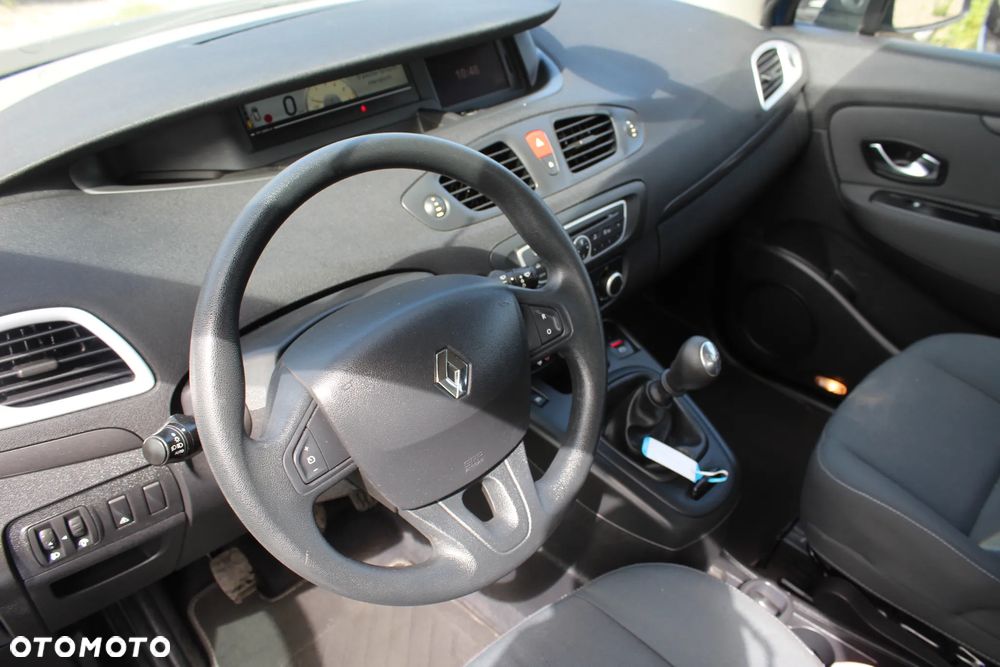 Renault Scenic dCi 110 Expression - 13