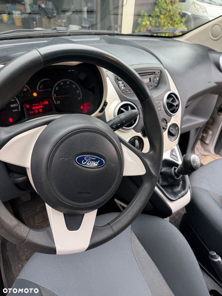Ford KA 1.2 Titanium (air2) - 12