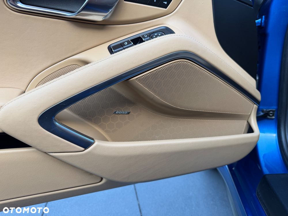 Porsche 911 Carrera 4S PDK - 32