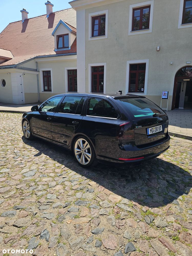Skoda Octavia 2.0 TDI CR DPF RS - 6