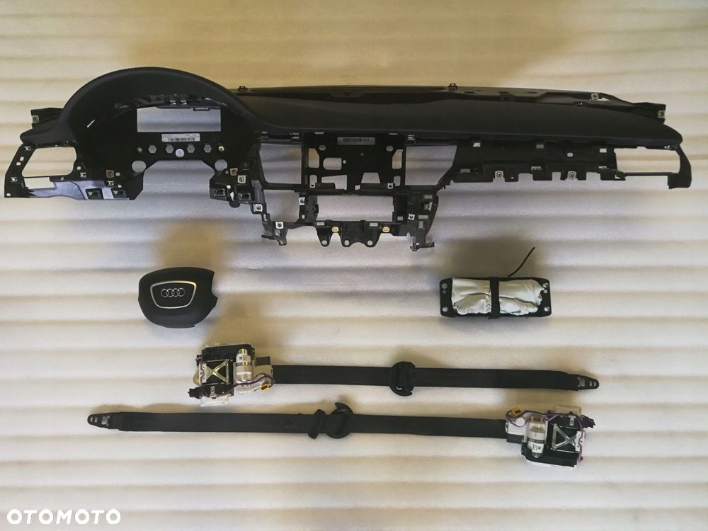 DESKA ROZDZIELCZA AUDI A8 D4 PODUSZKI AIRBAG