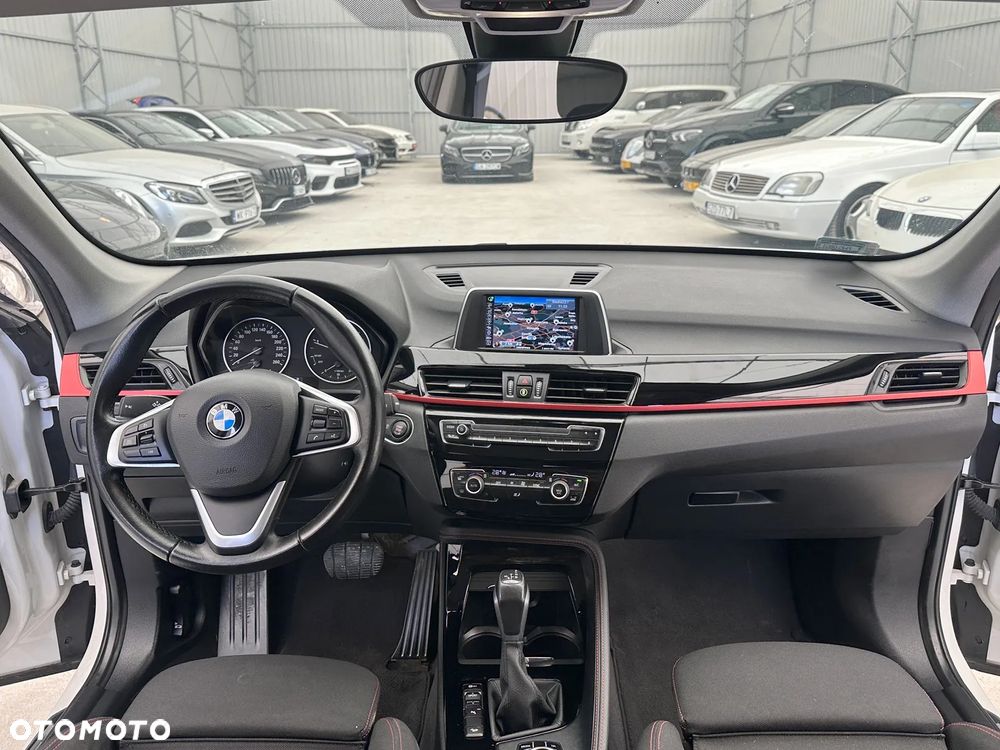 BMW X1 xDrive18d xLine - 6