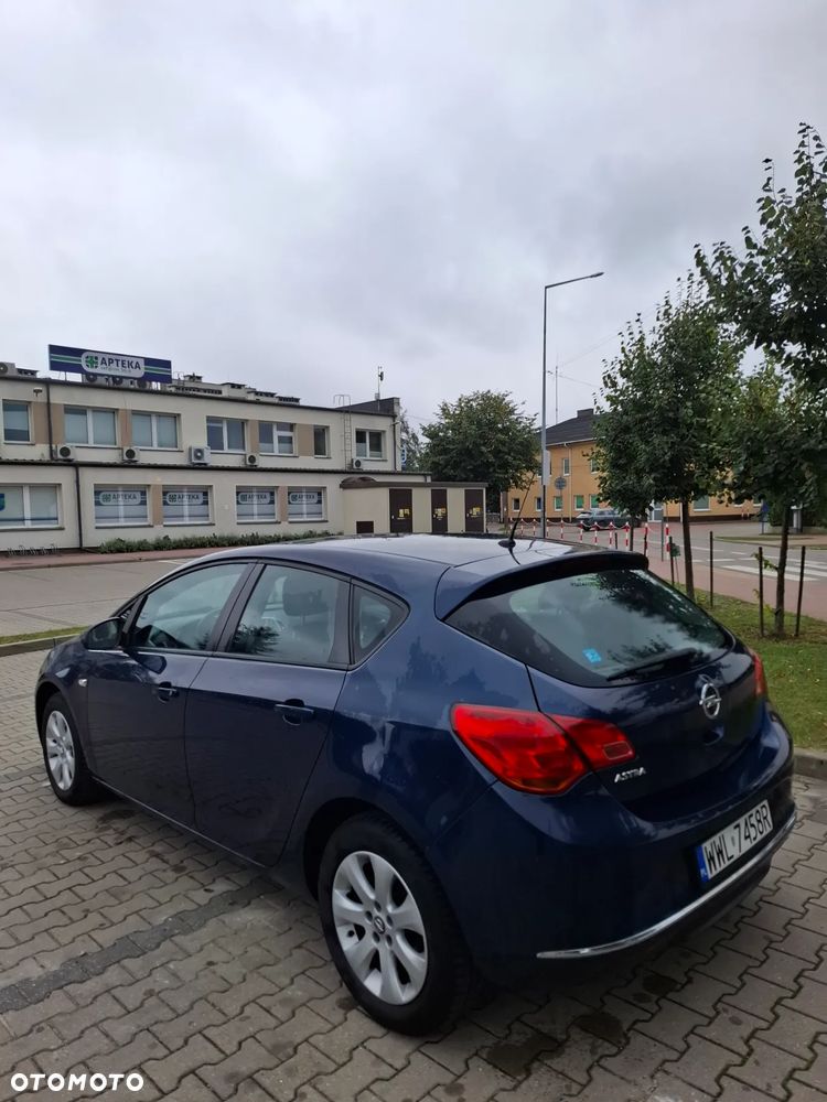 Opel Astra IV 1.6 Active - 11