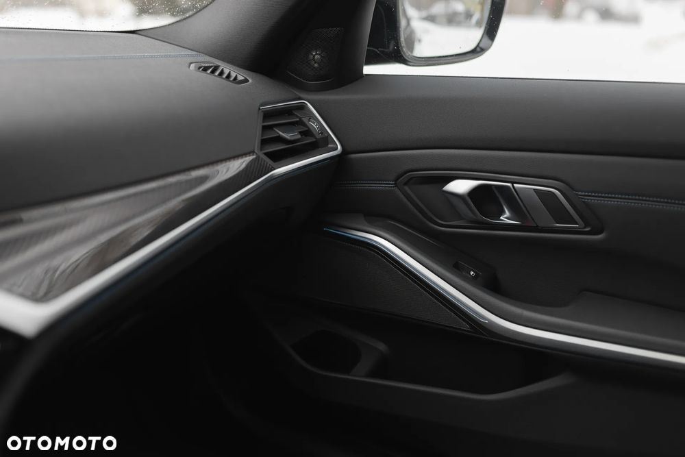 BMW Seria 3 M340d xDrive mHEV sport - 16