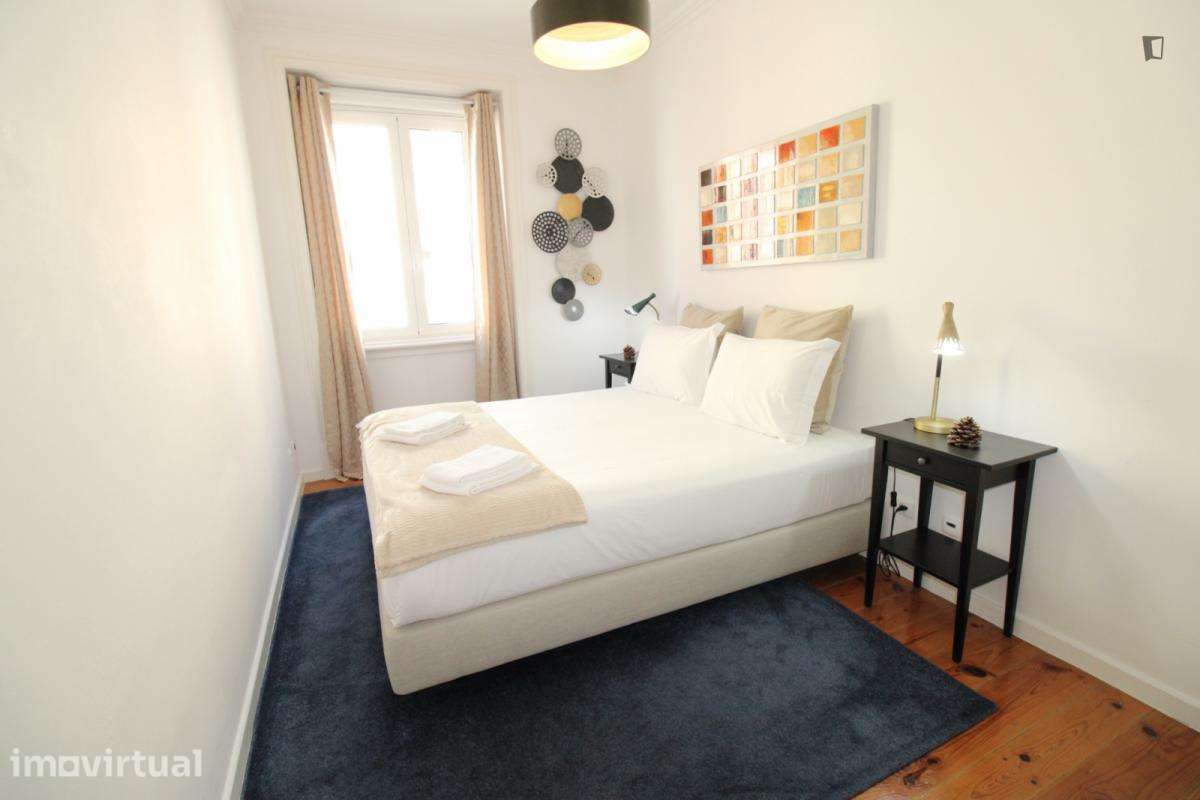 Apartamento com 2 quartos - localizado em Sete Rios Lisbon - Grande imagem: 2/13