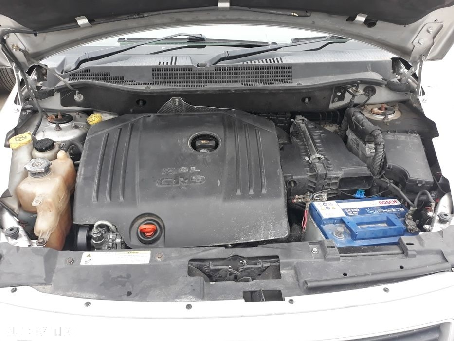 Dezmembrez Dodge Caliber 2.0d/1,8b - 4