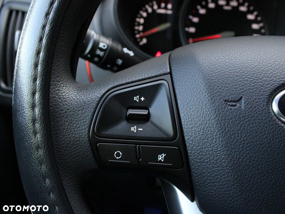 Kia Rio - 18
