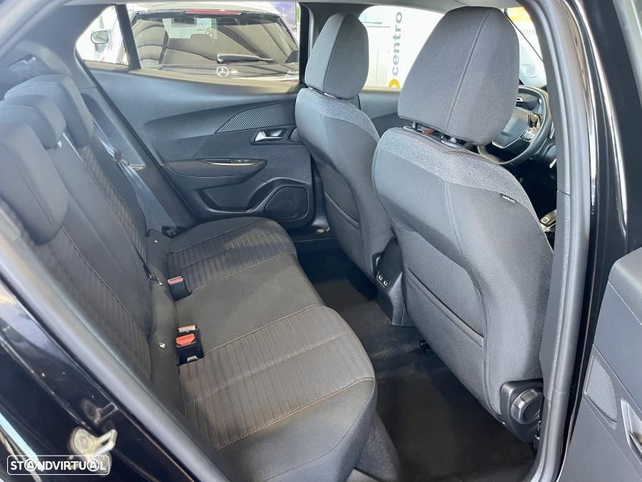 Peugeot 2008 1.2 PureTech Active Pack EAT8 - 19