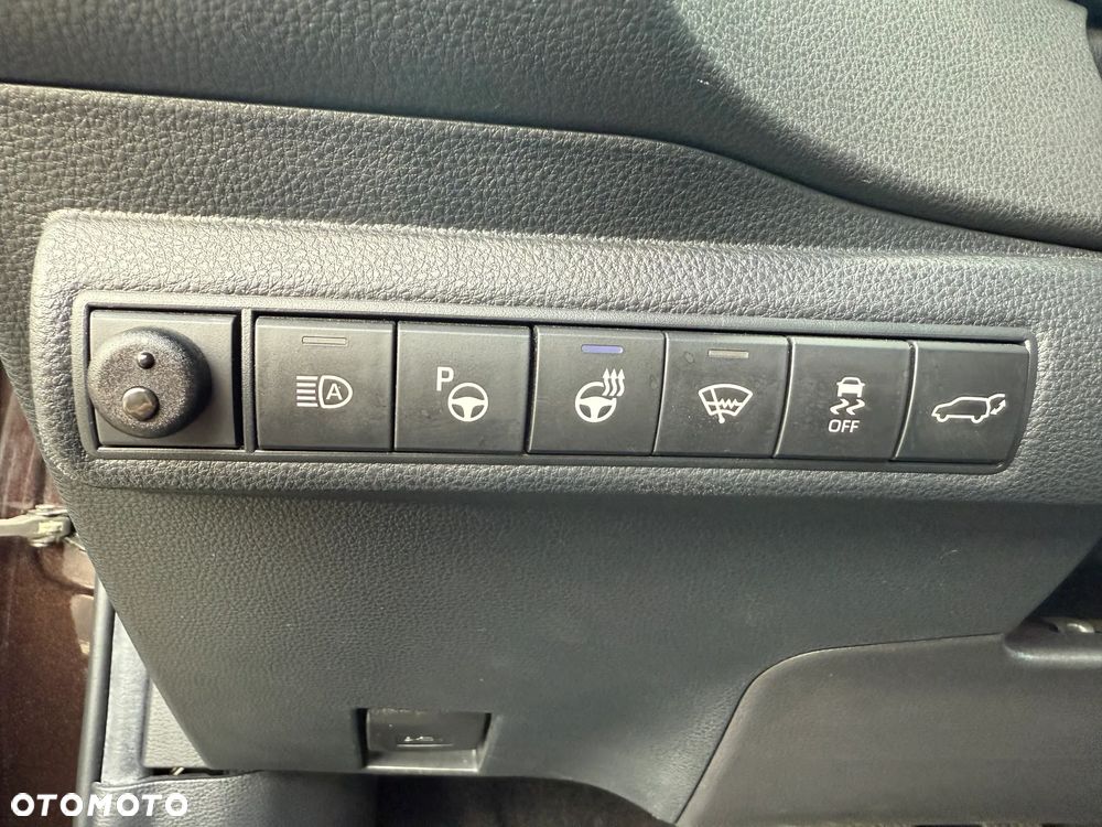 Toyota Corolla 2.0 Hybrid Executive - 9