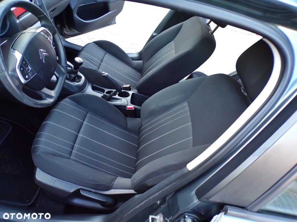 Citroën C4 HDi 90 Attraction - 20