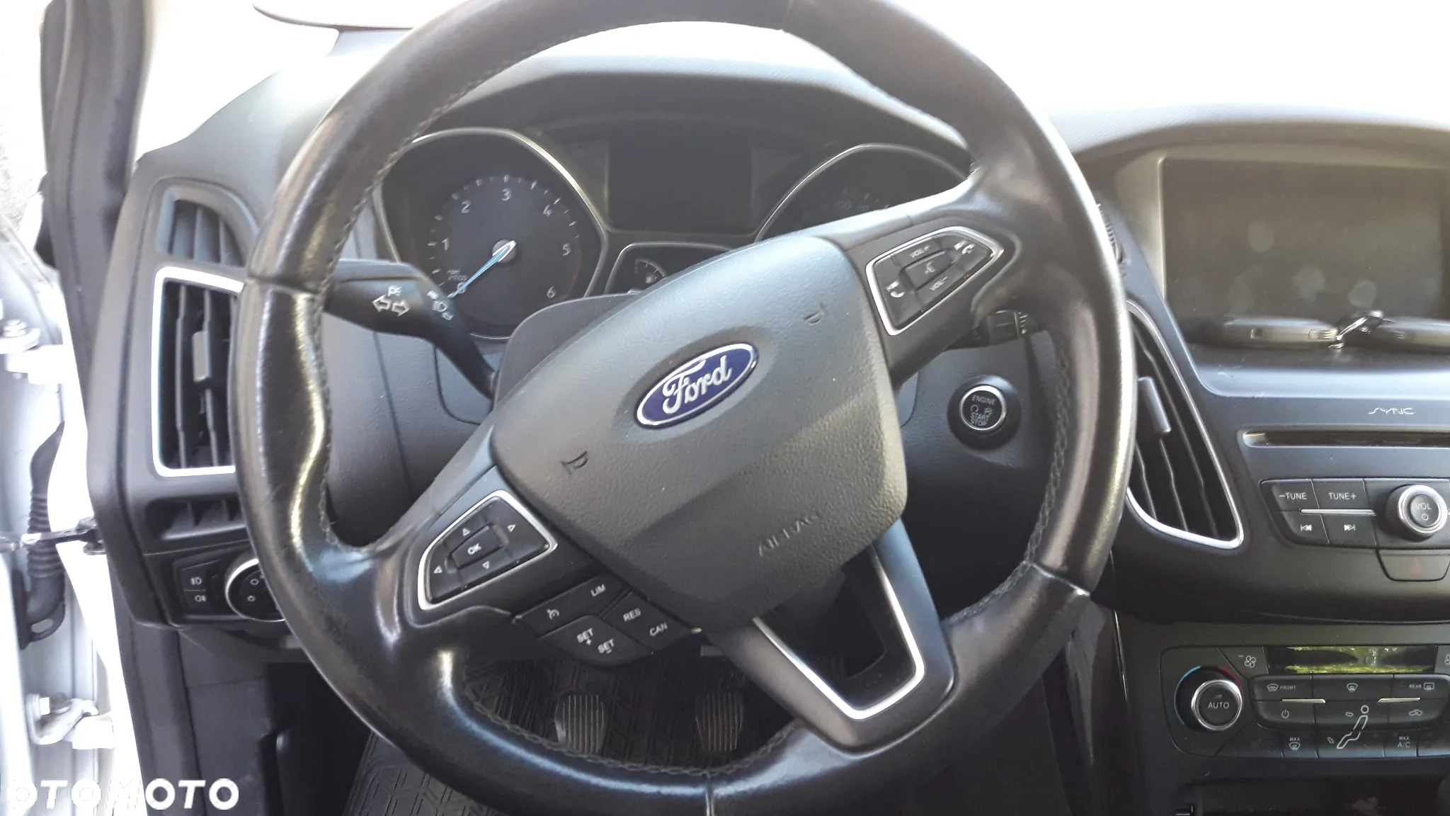 Ford Focus 1.5 EcoBlue Start-Stopp-System COOL&CONNECT DESIGN - 8