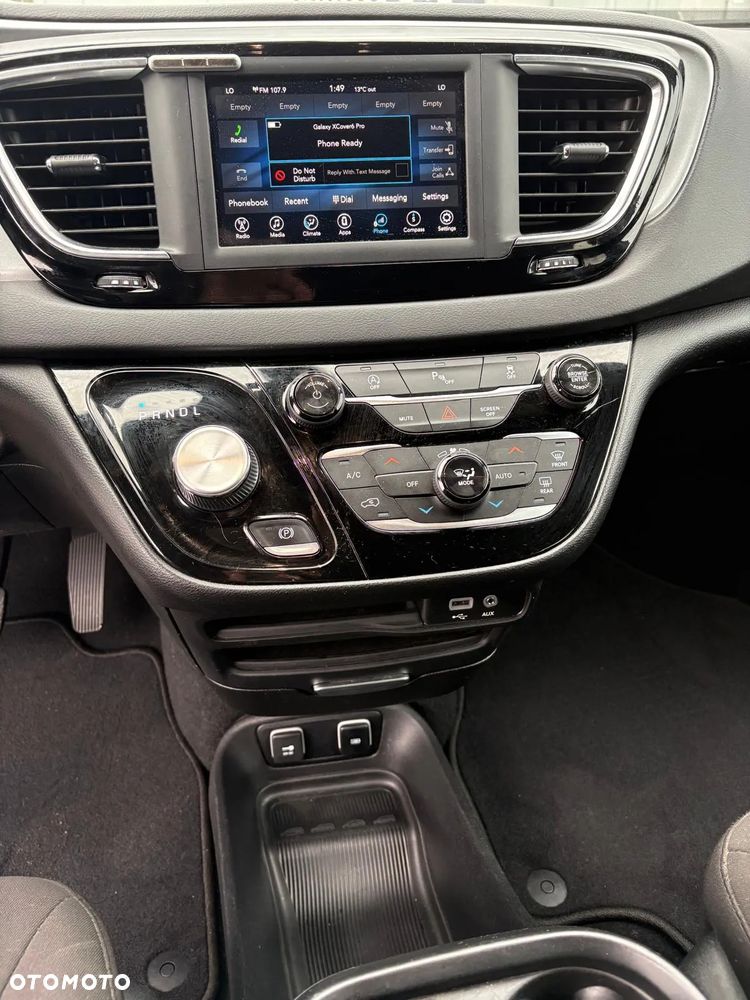 Chrysler Pacifica - 21