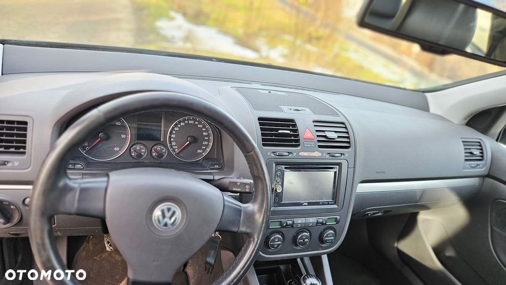 Volkswagen Golf 2.0 TDI Edition - 5