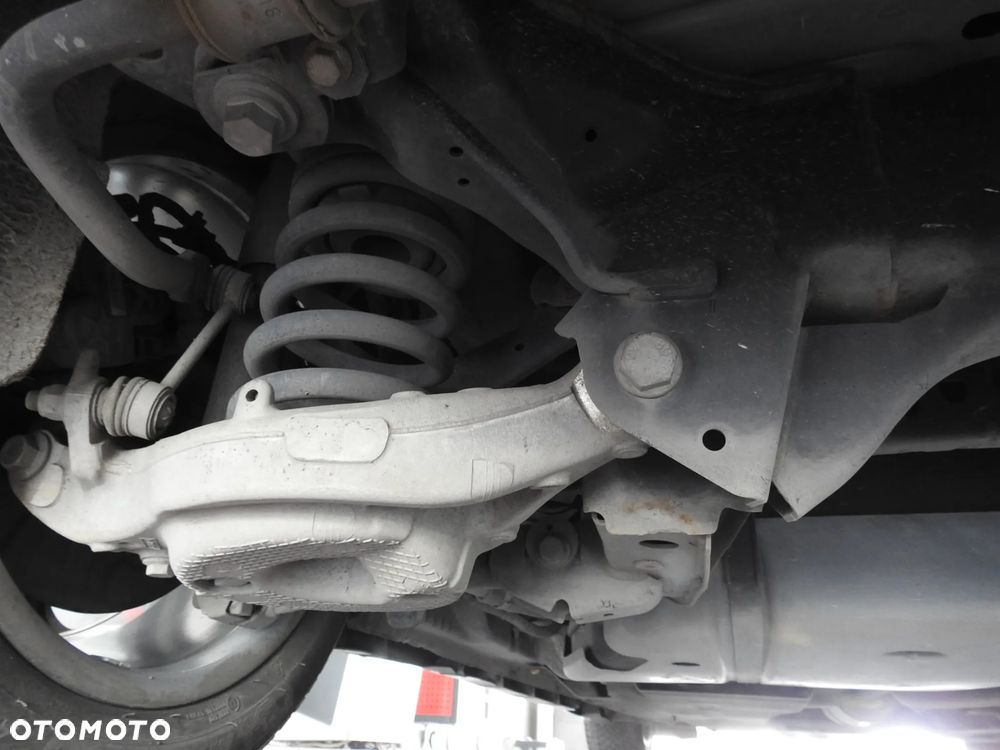 Ford Mondeo SW 2.0 Ti-VCT Titanium - 25