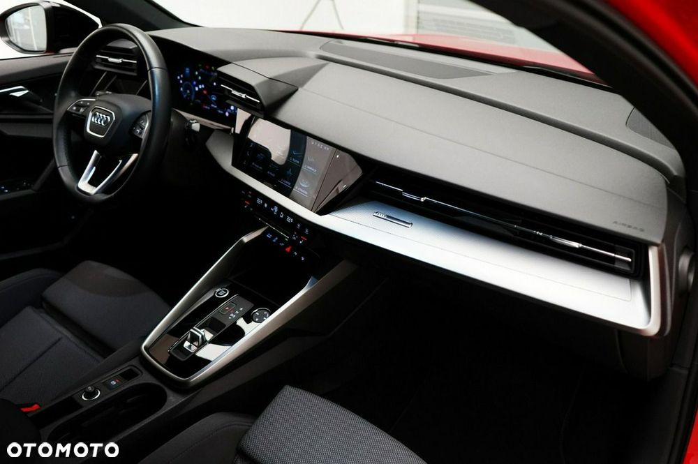 Audi A3 Sportback - 16