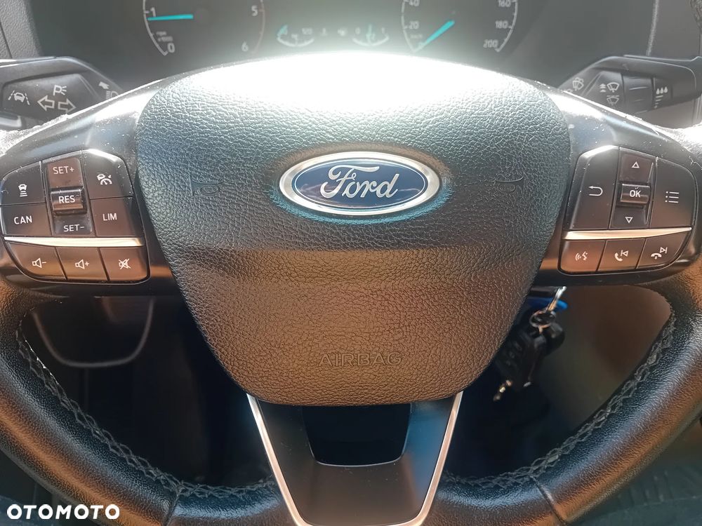 Ford Custom - 29