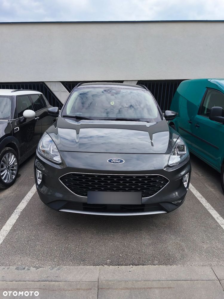 Ford Kuga - 1