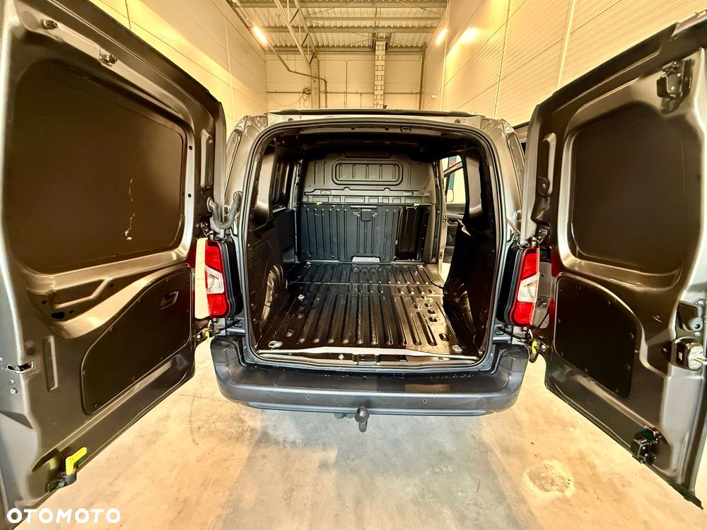 Toyota Proace City - 17