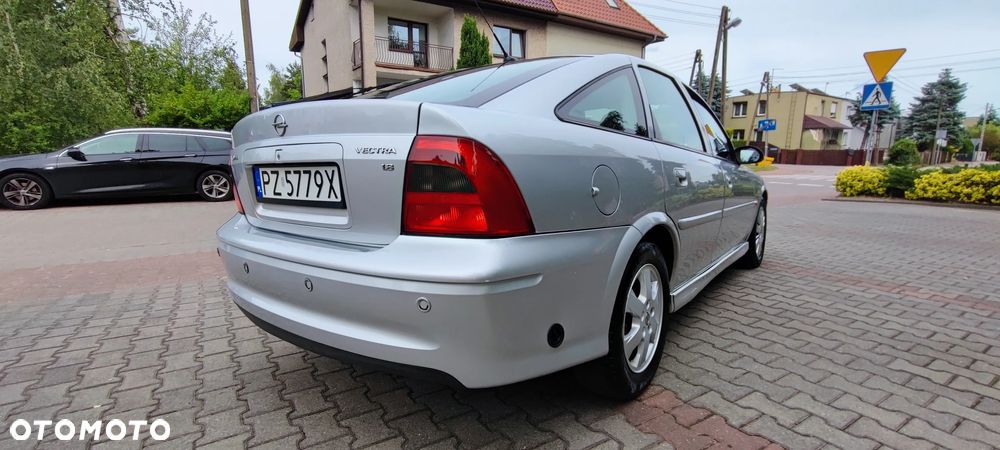 Opel Vectra 1.8 Comfort - 8