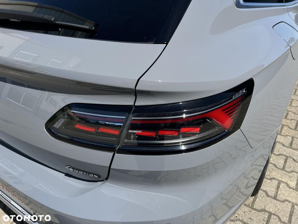Volkswagen Arteon 2.0 TDI SCR 4Motion DSG R-Line - 28