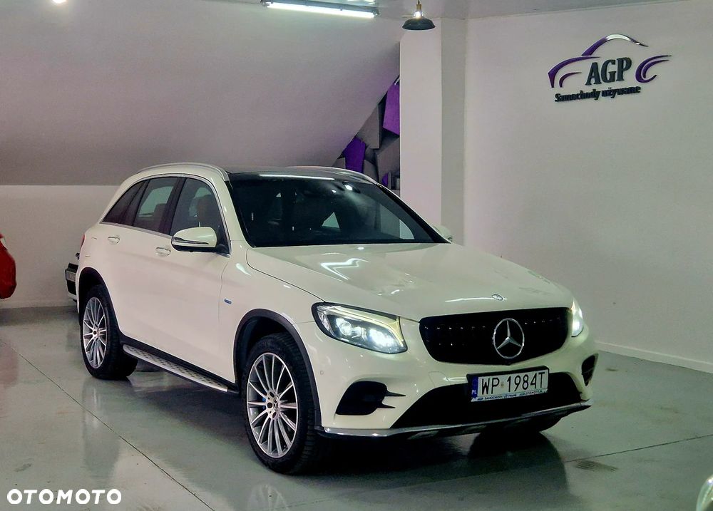 Mercedes-Benz GLC - 4
