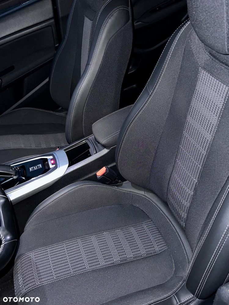 Peugeot 308 - 3