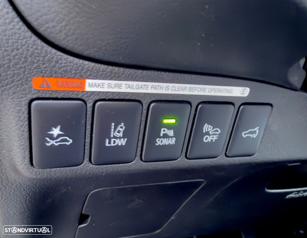 Mitsubishi Outlander - 13