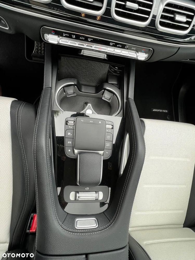 Mercedes-Benz GLE - 22