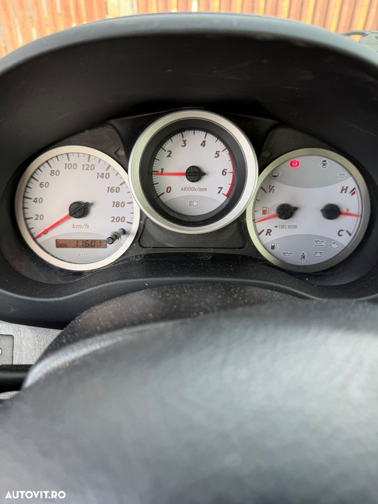 Toyota RAV4 D-4D 4x4 - 3