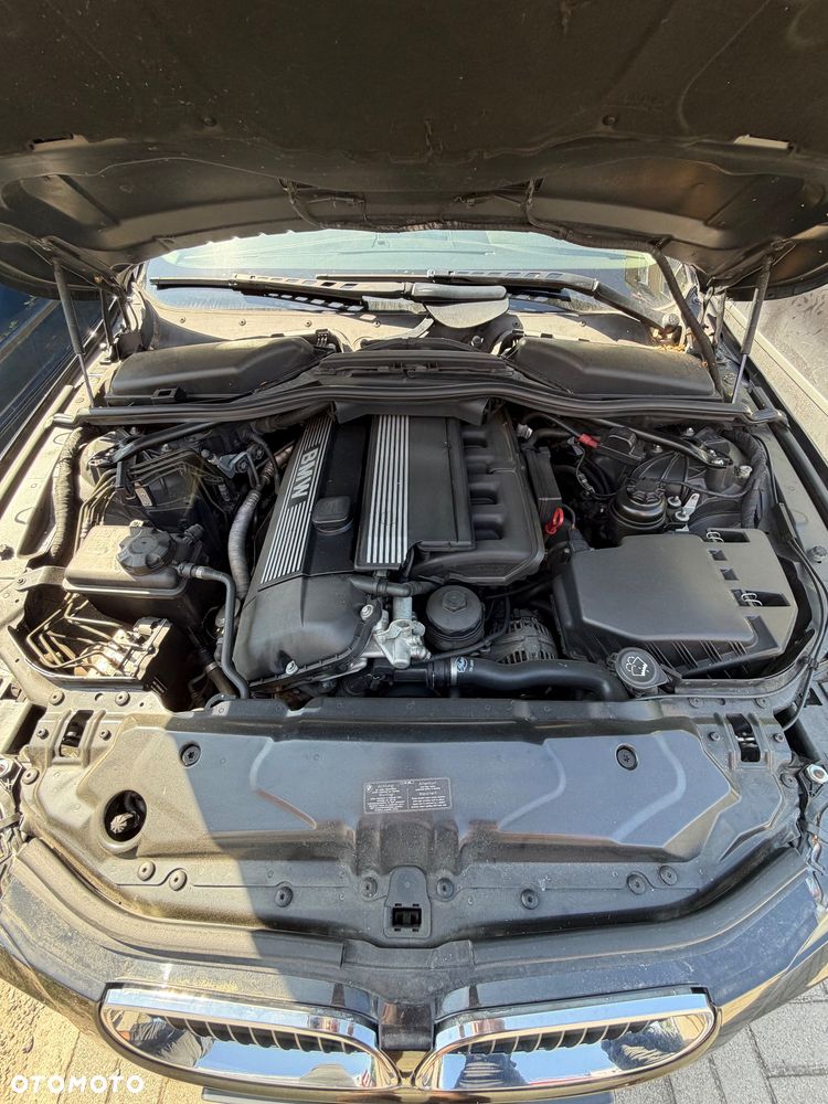BMW Seria 5 520i - 14