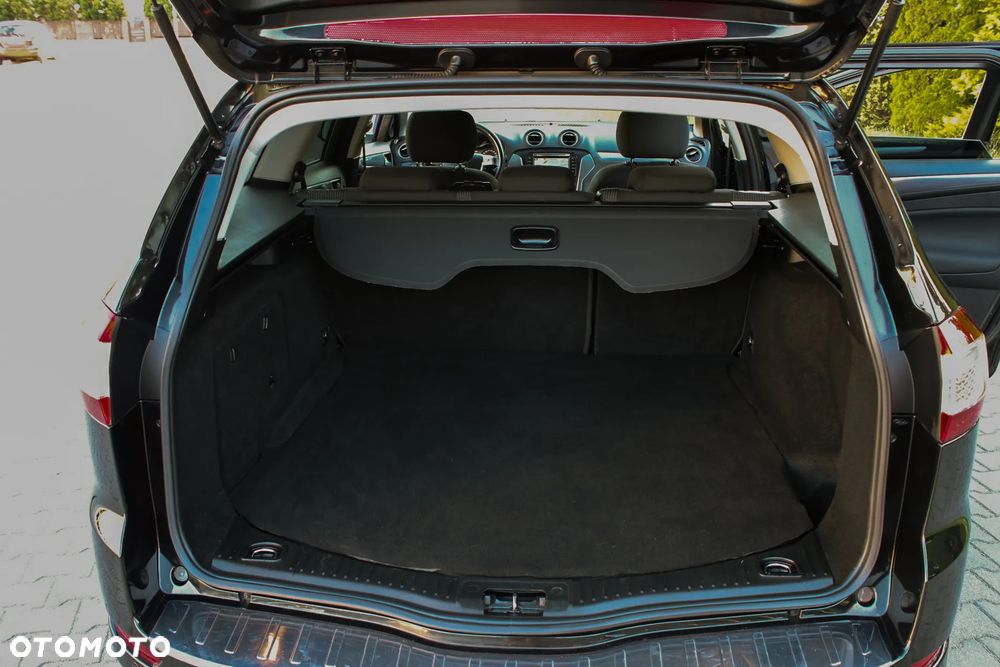 Ford Mondeo 2.0 TDCi Titanium - 38