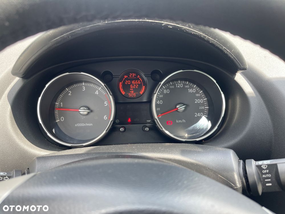 Nissan Qashqai+2 2.0 dCi DPF acenta - 6