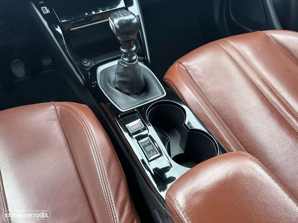 Peugeot 2008 PureTech 130 Allure Pack - 51