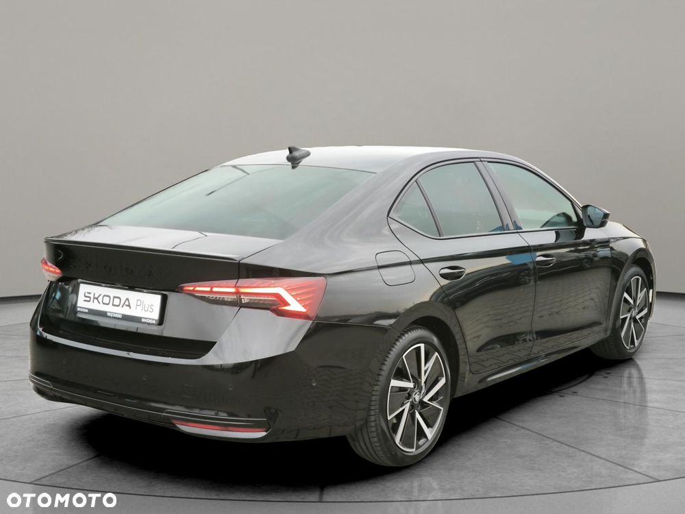 Skoda Octavia 1.5 TSI mHEV Sportline DSG - 6