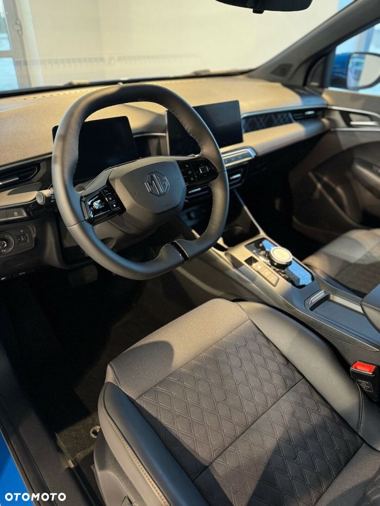 MG MG3 1.5 HEV+ Exclusive - 10