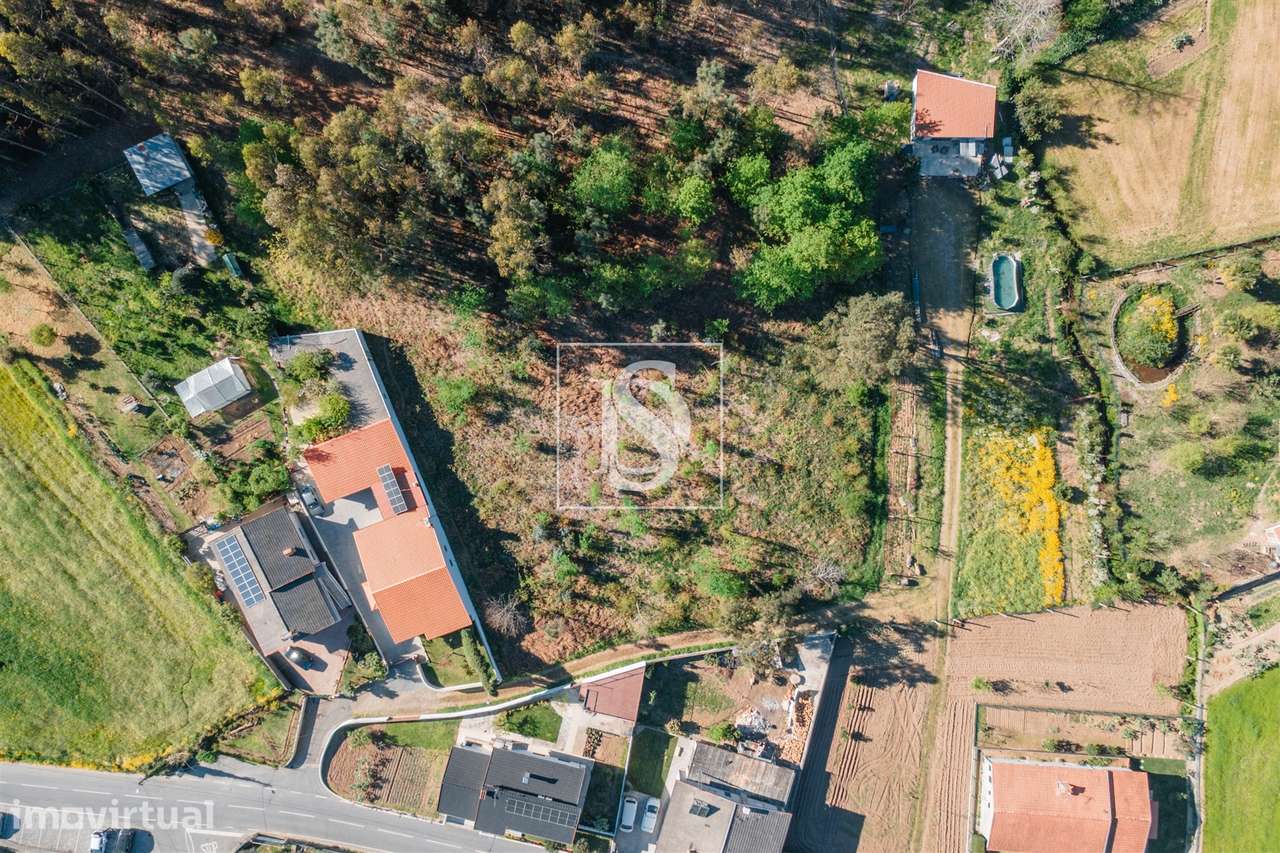 Terreno misto com mais de 2.700 m², localizado em Campo, Barcelos - Grande imagem: 2/17