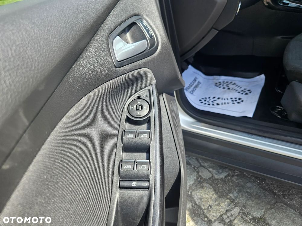 Ford Focus 1.5 EcoBlue STart-Stopp-System TITANIUM X - 11