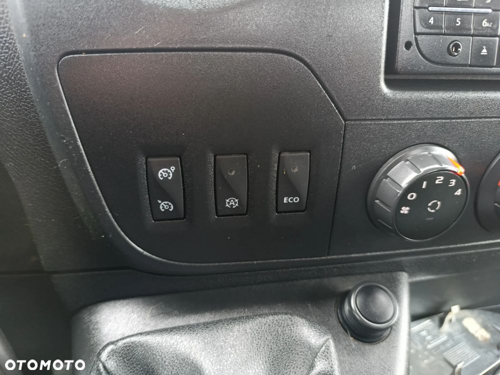 Renault Master - 18