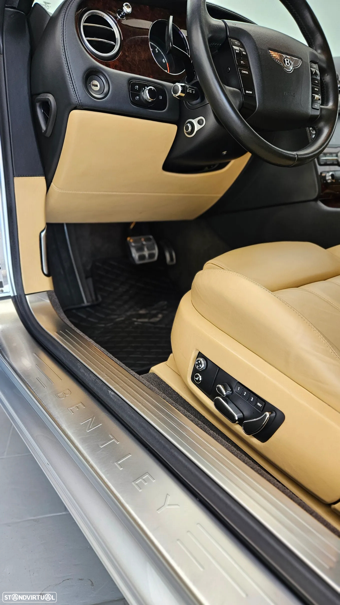 Bentley Continental GT - 10