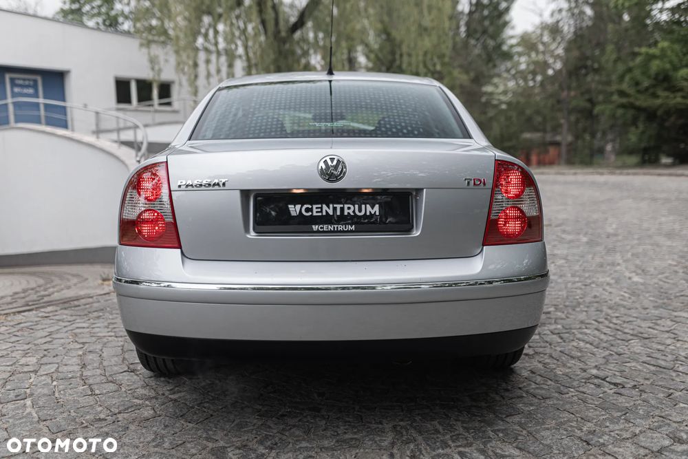 Volkswagen Passat 1.9 TDI - 9