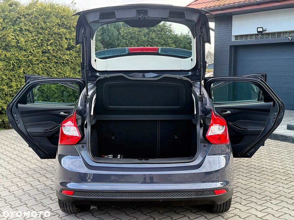 Ford Focus - 23