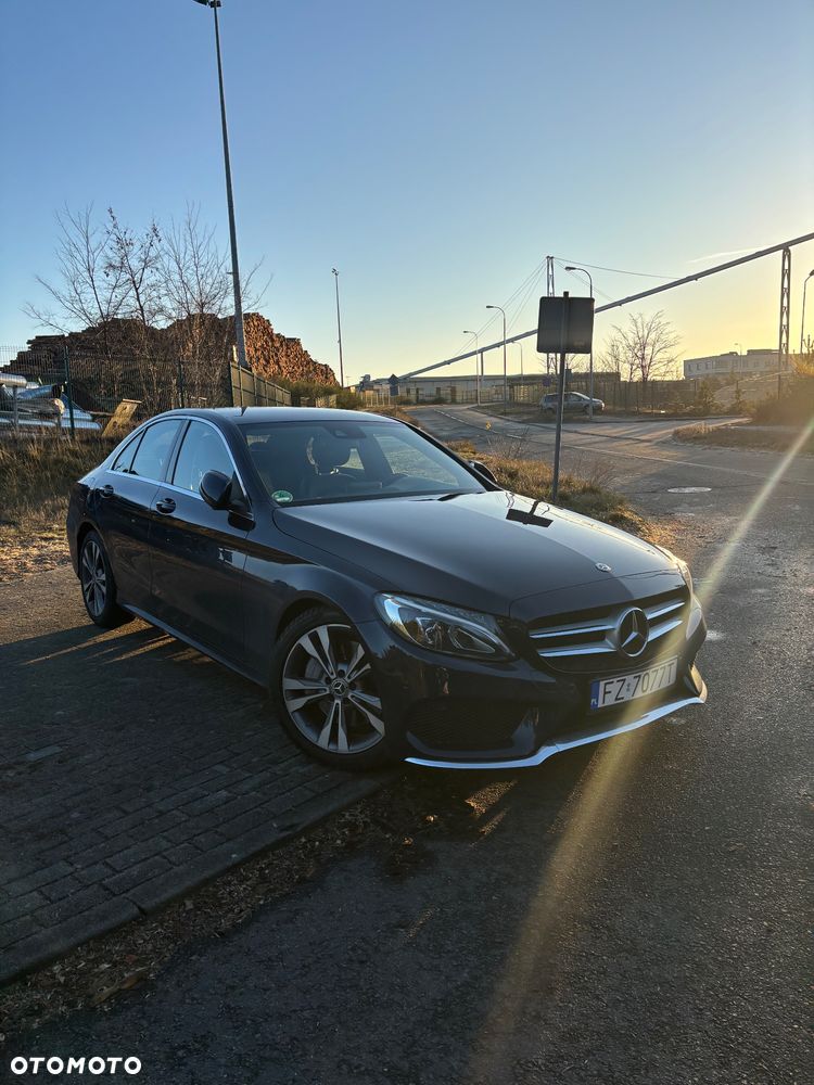 Mercedes-Benz Klasa C 250 9G-TRONIC - 17