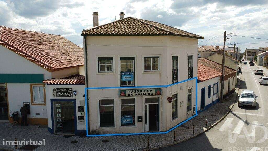 Prédio T1 em Vieira de Leiria de 170,00 m2 - Grande imagem: 2/30