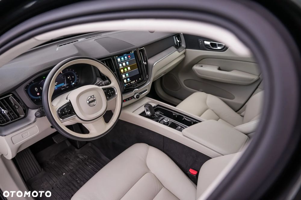 Volvo XC 60 B5 B AWD Ultimate Black Edition - 29