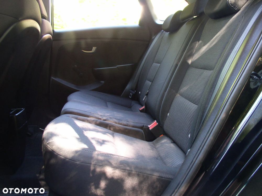 Hyundai i30 blue 1.4 Classic - 14
