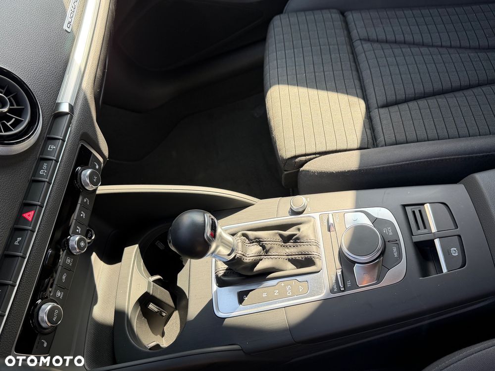 Audi A3 Sportback - 12