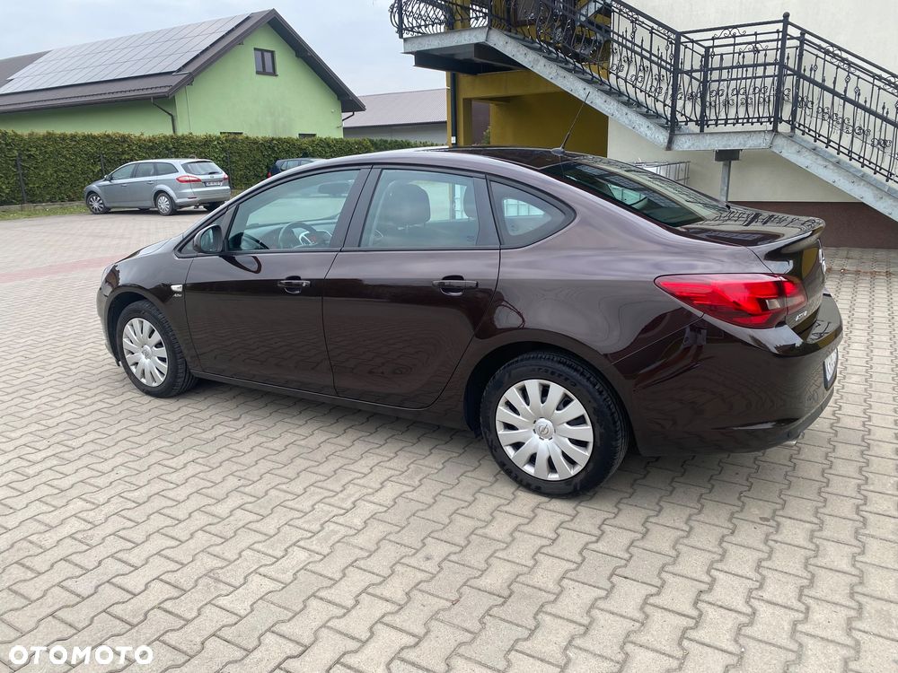 Opel Astra 1.4 T Active - 4
