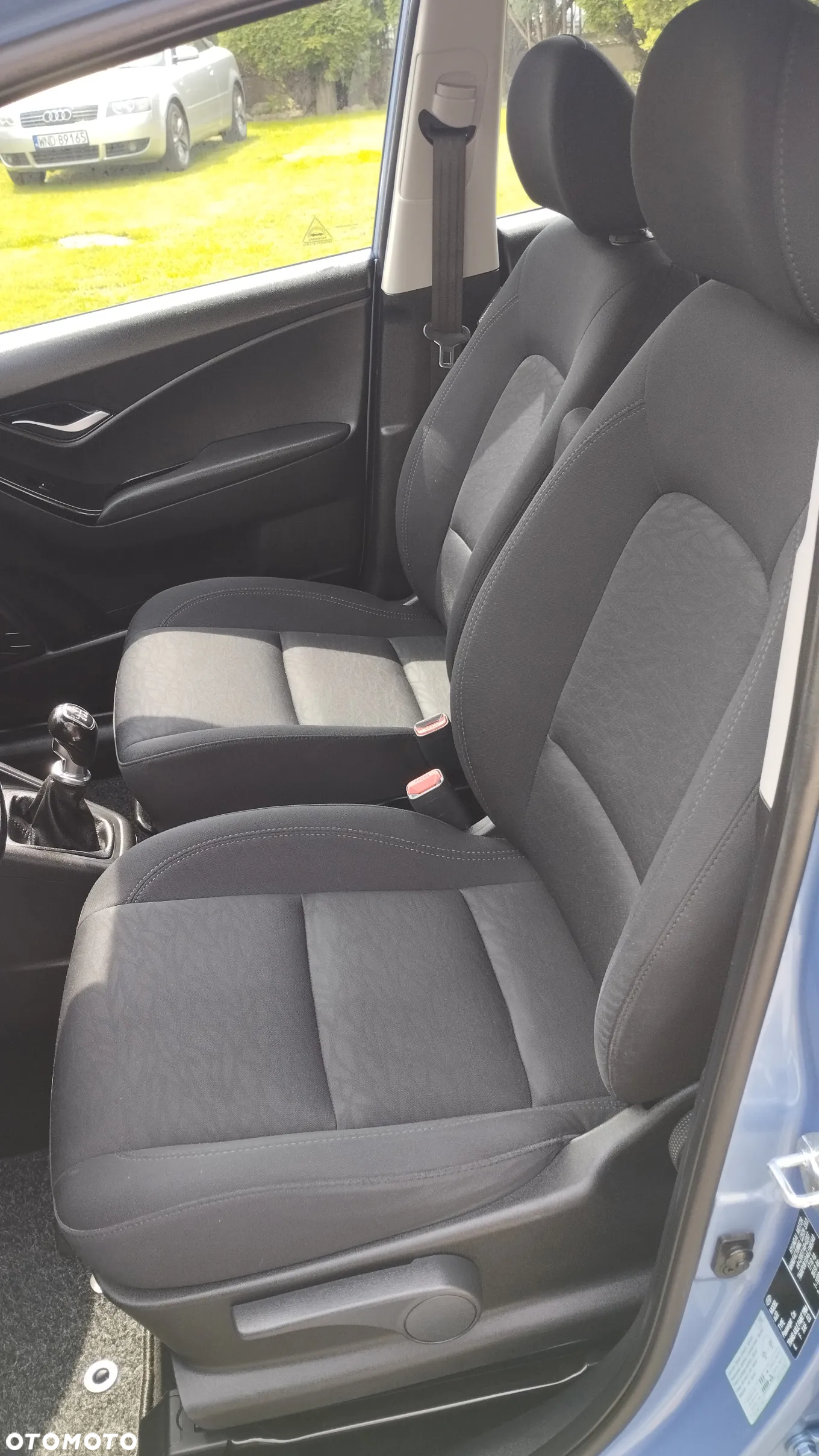 Hyundai ix20 1.6 blue Comfort - 12