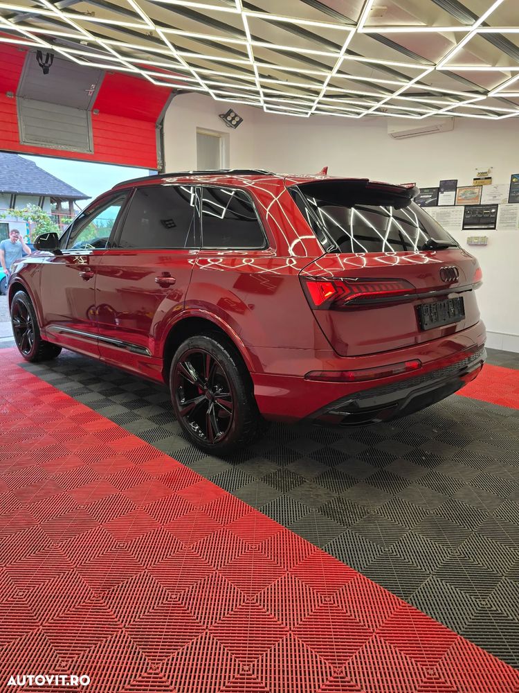 Audi Q7 2021 photo 4